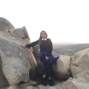 Meet your Posher, Claudia